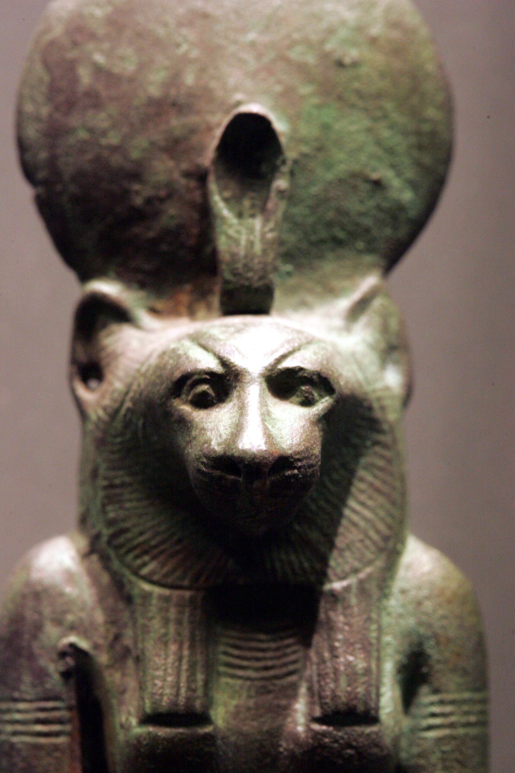 Уаджит-Бастет. Древнеегипетская бронзовая статуэтка, между  664 и 332 гг. до н.э.