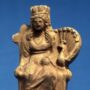 Терракотовая статуэтка Геры с павлином. Тунис, ок. I в. н.э., деталь
