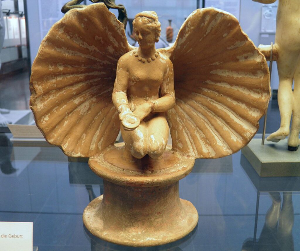Афродита в раковине. Терракотовая статуэтка III в. до н.э.